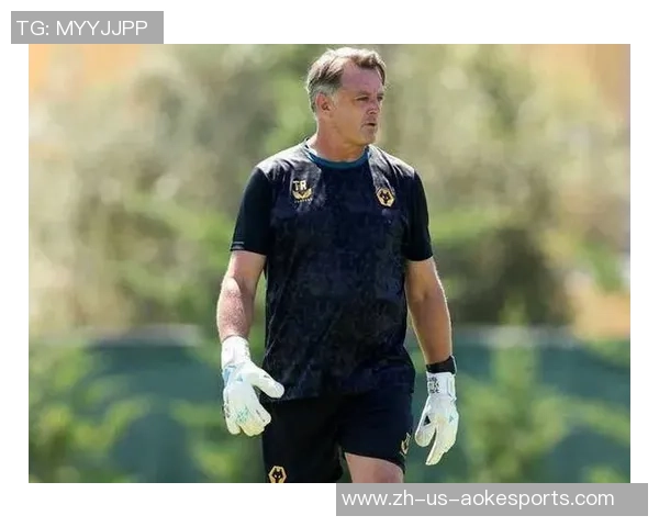 足球韩光华的传奇之路:从草根球员到顶级教练的奋斗故事 足球韩光华的传奇之路:从草根球员到顶级教练的奋斗故事